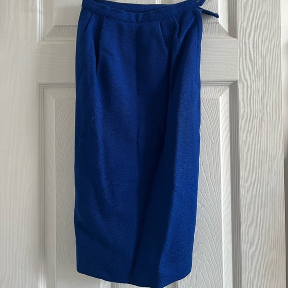 Eastern Airways Ben Reig Stewardess Set - Picture 2 of 4